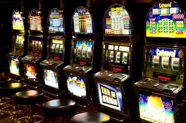Card-themed slot games on sakai platform